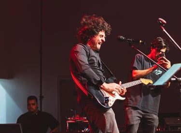 pato guitarrista young trip