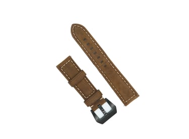 Curea de ceas din piele maro deschis, prezentată în două segmente alăturate, pe fundal alb.