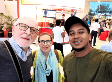 Colombo Airport pickup with private car and professional driver in Sri Lanka