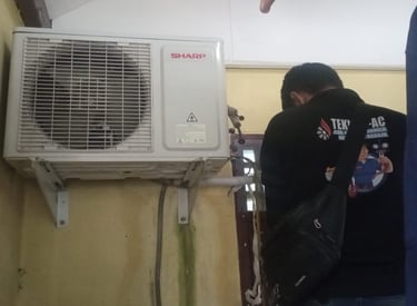 Kamuning Teknik melayani berbagai kebutuhan Service AC di Bogor, mulai dari isi freon, service AC ru