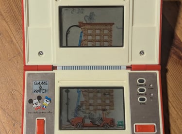 Jeu Game and Watch Mickey et Donald de Nintendo avec écran polarisant à changer.