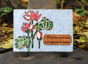 plaques funéraire en mosaique, personnalisable, motif lotus, poème