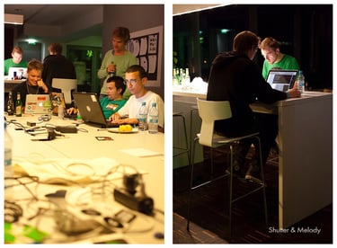 MTV Hack Day-Teilnehmer in der Nacht.