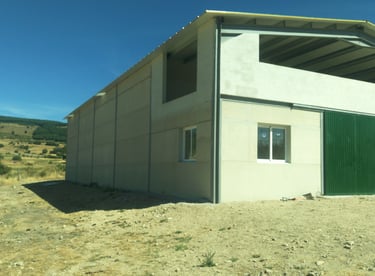 Proyecto de nave para caballos de centro equino de monta y doma.