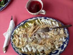 Plato de chilaquiles Verdes