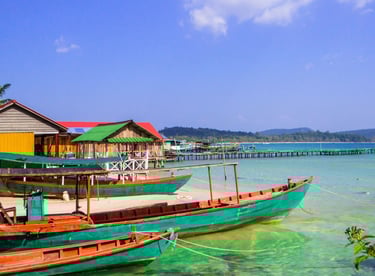 Vista dos barcos ancorados em Sihanoukville, Camboja.