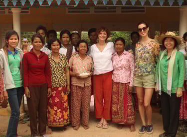 SUSAN SARANDON PROMOTING HEIFER'S HOLIDAY GIFTS ON THE NEW
