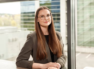 Profesionalūs verslo, linkedin portretai Vilniuje Kaune, dalykinė fotografija, asmeninis įvaizdis studijoje, darbo vietoje