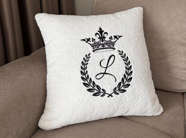 Teddy pagalvėlė su siuvinėjimu