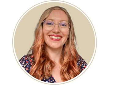 Kundenstimme-mit-Foto-von-Lisa-Jost-zum-wöchentlichen-60-Minuten-Yogakurs