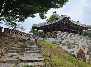 The north gate and its pavilion