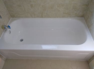 Bathtub transformation by resurfacing
