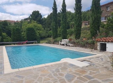 Liner remplacé sur une piscine de structure desjoyaux