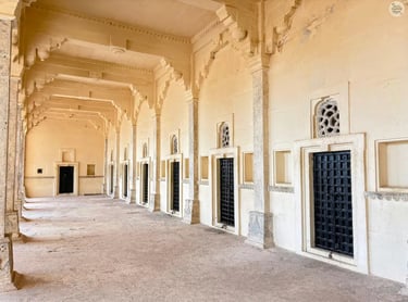 Ratan Daulat, the Diwan-e-Aam of Bundi Garh Palace — a grand marble hall where Bundi’s rulers once addressed their people.