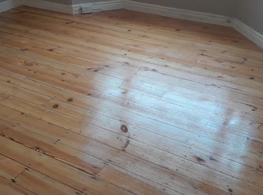 wood floor sanding and clean