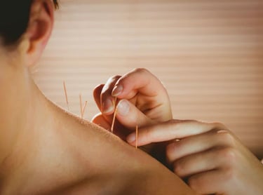 Chiropractic care for back pain and neck pain relief at Kind Cure Physio and Wellness Clinic Scarbor