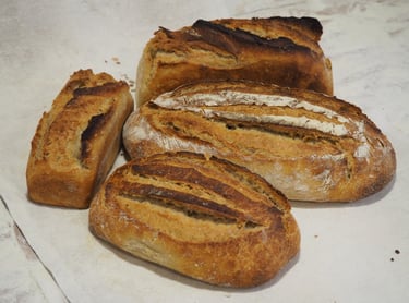 Pains bis semi complet T80, boulangerie mobile Perlimpinpains, St André d'Embrun, Hautes Alpes