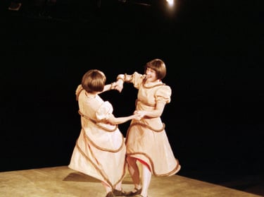 "La Monstre". Gersende Michel, Séverine Cojannot. Delle Piane / Beheydt