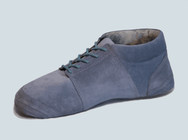 Leather minimalist shoes