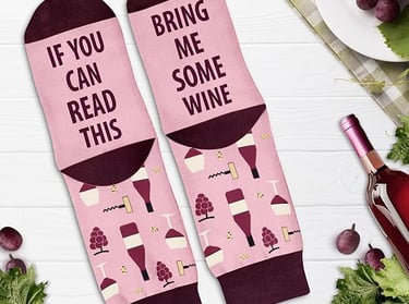 a pair of socks that say if you can't read this socks