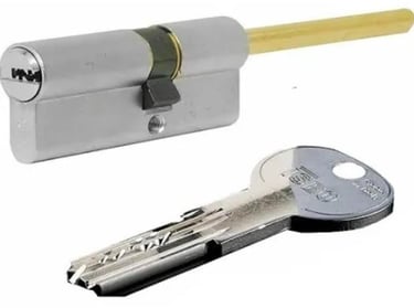 Cilindro punzonato sicuro fornito da fabbro ad Abbiategrasso