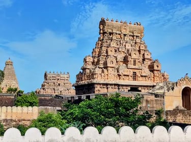 Perspective shot showing gateways and vimana of the Big Temple in a single frame