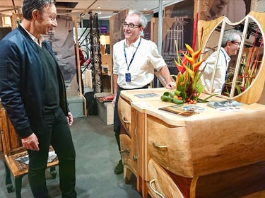 Stéphane Bern à la rencontre de Denis Hazeaux, au Salon International du Patrimoine Culturel Louvres