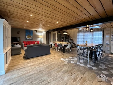 25 11 ESCALE 1695 SALON vue ENTREE GA FL