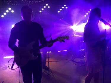 Gyvo garso grupė Love Song Band – energinga šokių muzika vestuvėms