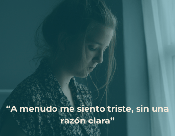 Mujer triste y deprimida mirando abajo que necesita terapia