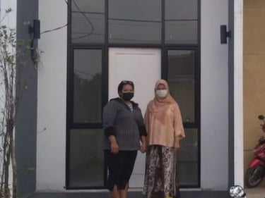 Foto Ibu Ester pelanggan Griya Parama