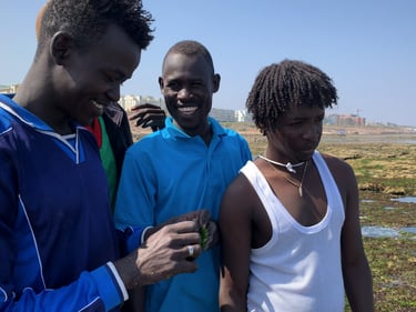 "THIS JUNGO LIFE" takes us inside the lives of young refugees and asylum seekers from Sudan, living on the streets of Morocco