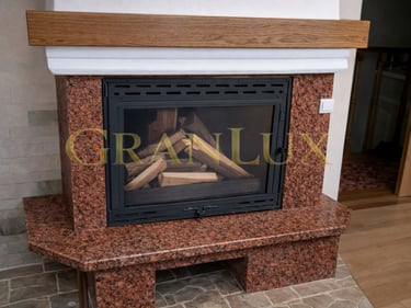 Камін з лезниківського граніту