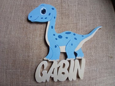 Prénom enfant, thème au choix, cadeau personnalisé, peint à la main, artisanal