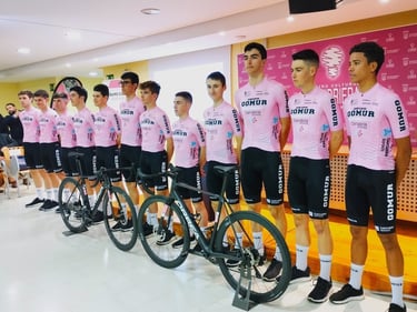 presentacion oficial equipo gomur camargo la vidriera