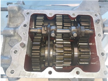 Panhead Harley Davidson transmission
