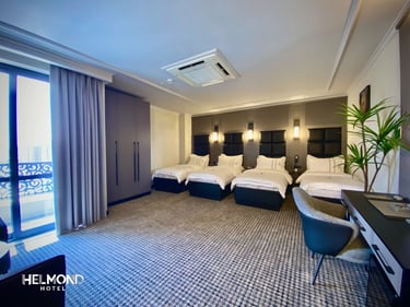 Helmond Hotel Deluxe Quadruple Room
