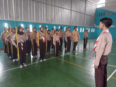 ekstrakurikuler pramuka wajib