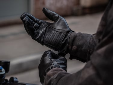 Skórzane klasyczne rękawice motocyklowe marki DMD w