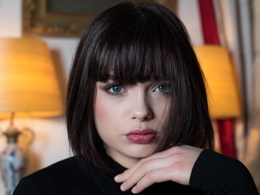 a woman with a black shirt and a black shirt