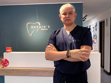 Especialista en implantes dentales Duprin's Dental Lima