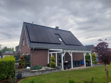 Photovoltaikanlage mit Speicherlösung geplant und installiert von Karlin Elektrotechnik