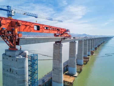 LIMOV Hanjiang Kunlun Launching Gantry and Girder Transporter in Meizhou Bay cross-sea bridge project lifting