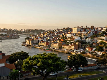 Wide panoramic view of Porto Alegre downtown at golden hour, Farroupilha Park green canopy in foreground, Guaíba lake in background, warm soft light.