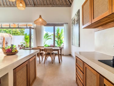 https://www.airbnb.com/rooms/1493172136917191408?guests=1&adults=1&s=67&unique_share_id=146dd445-6c80-4849-a8f0-ab0e32d5b079