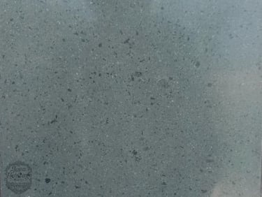 Detail kehalusan permukaan andesit honed (doff) kualitas premium