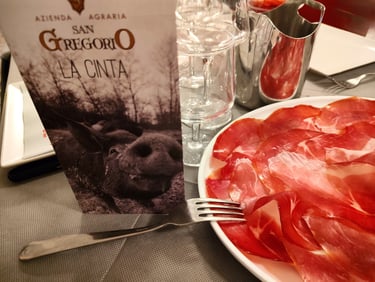 Degustazione di prosciutto di Cinta Senese DOP San Gregorio