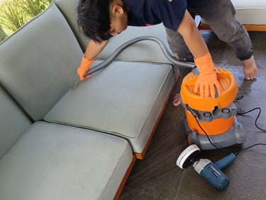 Sedot debu sofa-kangbersih