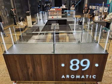 Prekybine stikline vitrina