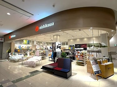 アリオ鳳1階に新しくオープンしたnishikawaショップの店内外観と寝具売り場の様子｜堺市のニュースならサカイタイムズ